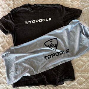 Topgolf golf towel and T-shirt size men’s large. Excellent condition.